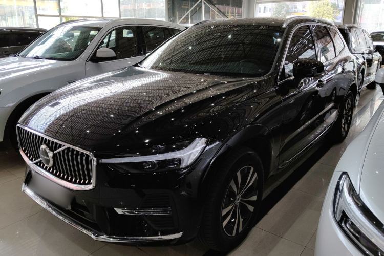 Used Volvo XC60 2023 B5 4x4 Smart Luxury Edition