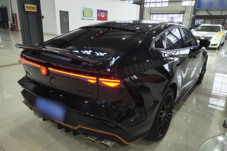 Used Changan UNI-V 2025 Model Third-Generation 2.0T Dynamic Edition