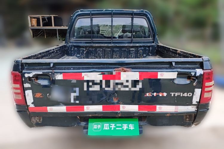 Used Isuzu Pickup 2009 2.8T Two-Wheel-Drive Base Pickup Truck with 4JB1-TCT Engine
