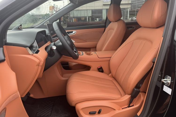 Used Hima H5 2025 Model Range-Extending Max Interior 3
