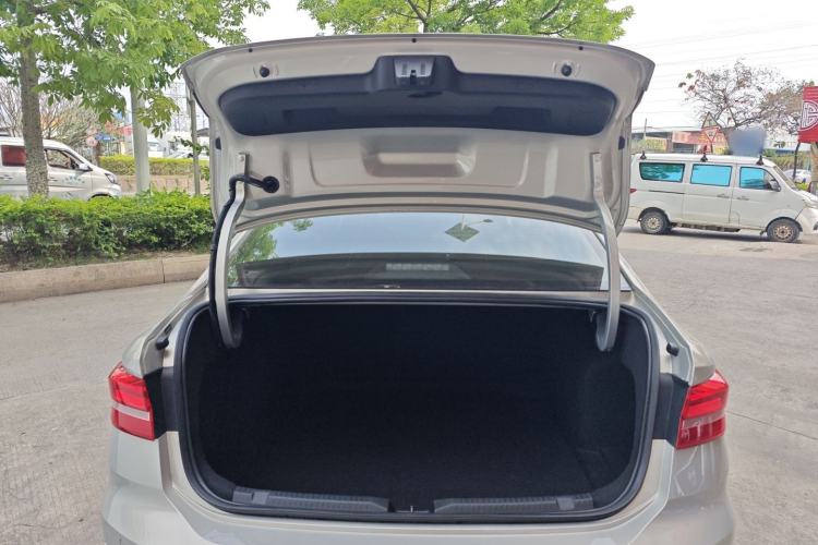 Used Volkswagen Lavida 2019 280TSI DSG Comfort Edition China VI standard Trunk