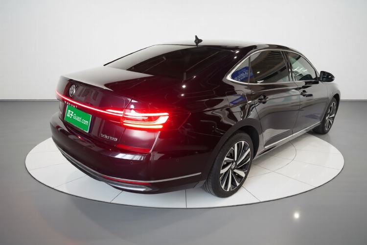 Used Volkswagen Passat 2023 Facelift 330TSI Luxury Edition Rear Right 45 Deg