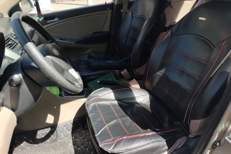 Used Hyundai Verna (older generation) 2014 1.4L Manual Smart GLS Trim
