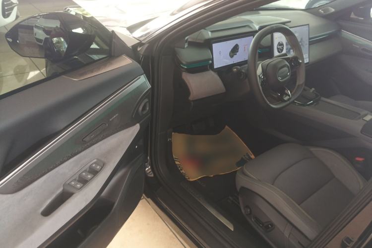 Used Lynk & Co 08 EM-P 2023 120km Long-Range Halo Driver Seat