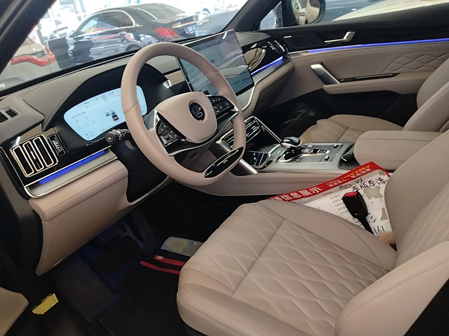 BYD Tang New Energy 2025 DM-i 115KM Prestige Model - Executive — снимка 17