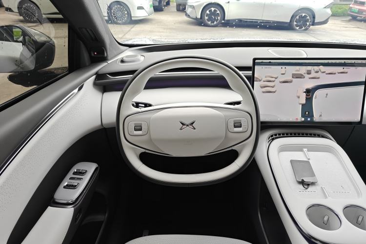 Used XPeng G7 2026 Model, Range-Extended 1704 Max Flagship Edition Steering Wheel
