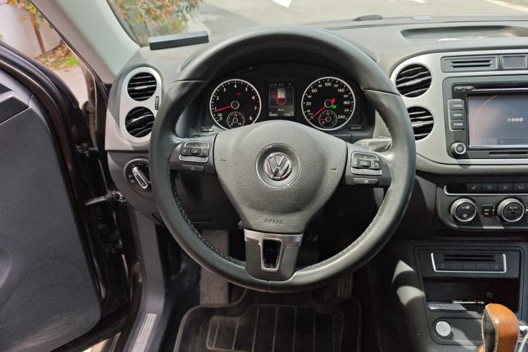 Used Volkswagen Tiguan 2015 1.8TSI Automatic Two-Wheel Drive Luxury Model
