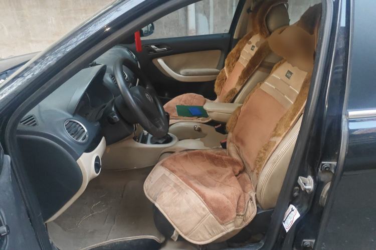 Used Volkswagen Lavida 2013 Classic 1.6L Manual Fashion Edition Left Front Seat