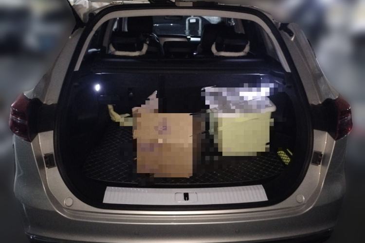 Used Hongqi HS5 2022 Revised Version 2.0T Smart Connect Flagship Edition Trunk