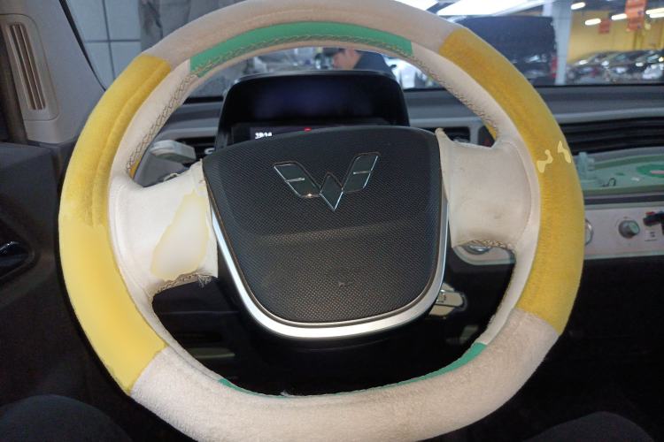 Used Wuling Hongguang MINIEV 2022 Macaron Premium Model – Lithium Iron Phosphate