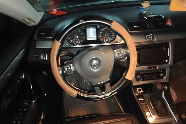 Used Volkswagen FAW-Volkswagen CC 2012 1.8TSI Luxury Model Steering Wheel