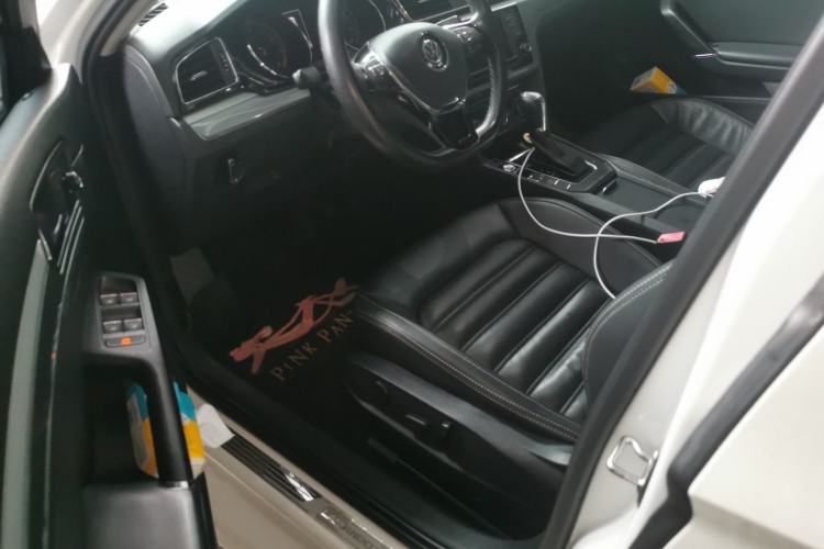 Used Volkswagen Lamando 2015 280TSI DSG Luxury Edition Driver Seat