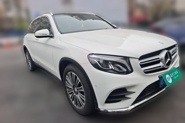 Used Mercedes-Benz GLC 2017 GLC 260 4MATIC Dynamic Edition Front Right 45 Deg