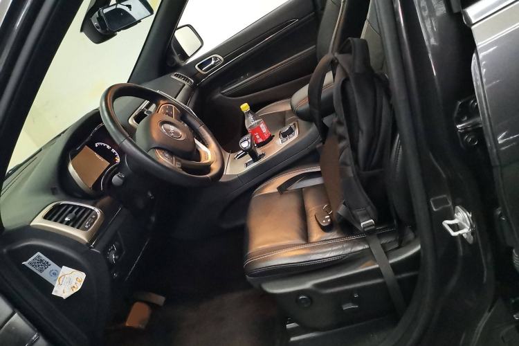 Used Jeep Grand Cherokee 2015 3.0L Comfort Navigation Edition