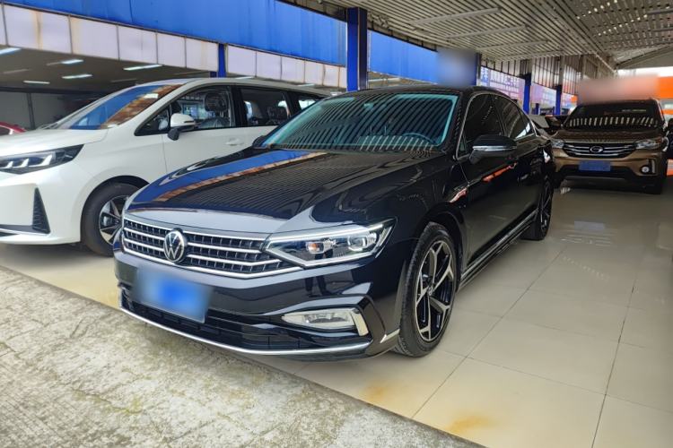 Used Volkswagen Magotan 2023 2 Million Units Limited Edition 330TSI DSG Leading Version