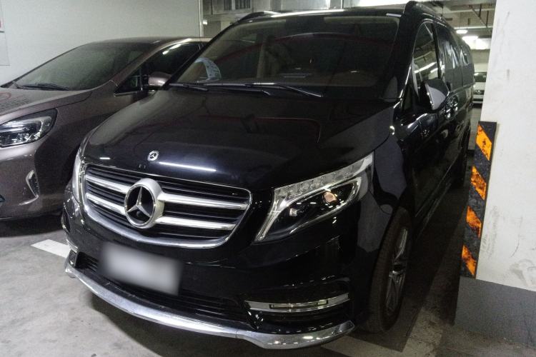 Used Mercedes-Benz V-Class 2017 2.0T Basic Extended Middle East