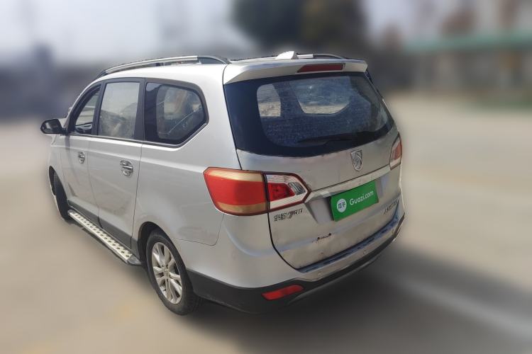 Used Baojun 730 2014 1.5L Manual Luxury Navigation ESP Version 7 Seats