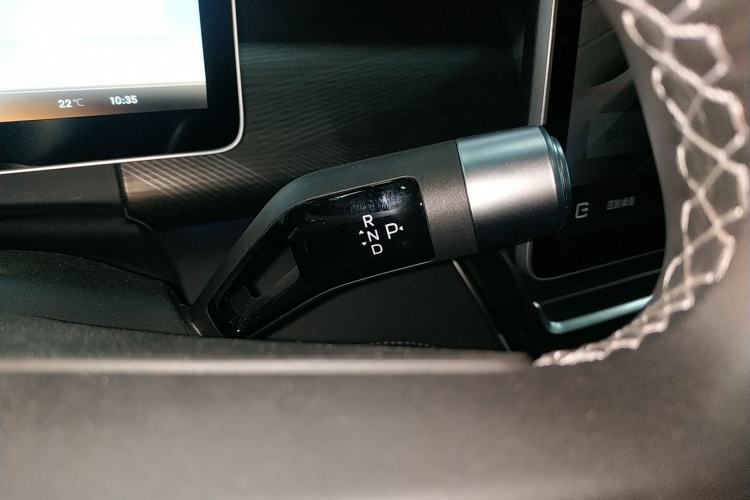 Used Geely Galaxy LEVC L380 2024 100 kWh 6-Seater Two-Wheel Drive Air