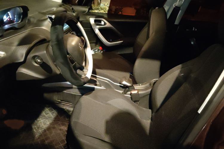 Used Peugeot 2008 2014 1.6L Automatic Fashion Edition
