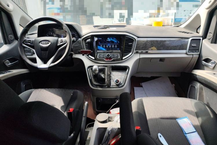 Used JAC Refine M4 2016 2.0L Manual Luxury Version Center Console