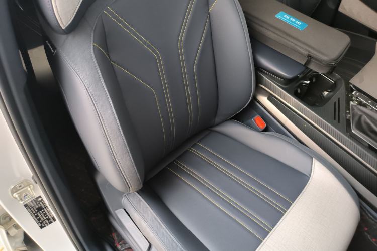 Used Baojun RM-5 2019 1.5T CVT 24-Hour Online Luxury Version 6 Seats Right Front Seat