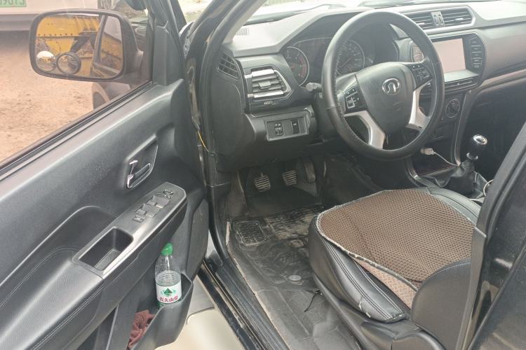 Used Great Wall Wingle 5 2017 2.0T European Version Diesel Two-Wheel Drive Elite Plus Big Double-Cab GW4D20D
