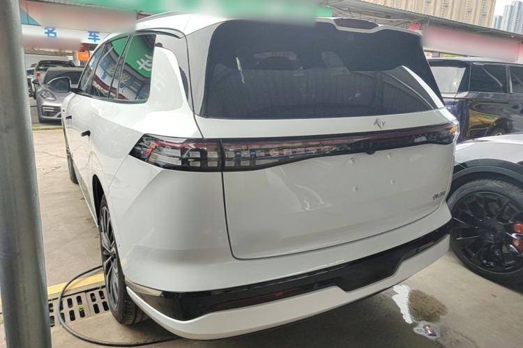 Used Dongfeng eπ eπ008 2026 Model Six-Seat Pure-Electric Family Edition
