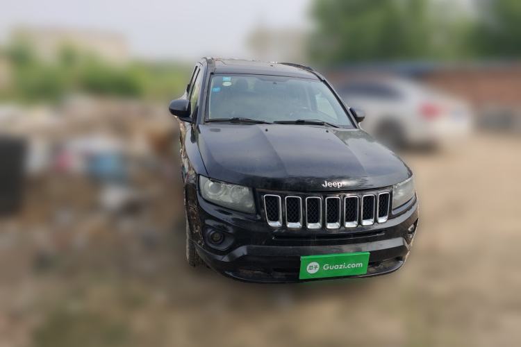Used Jeep Compass 2014 2.4L four-wheel drive sport version Front