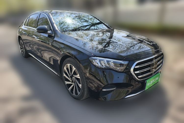 Used Mercedes-Benz E-Class 2024 Facelift E 300 L Luxury Edition Front Right 45 Deg