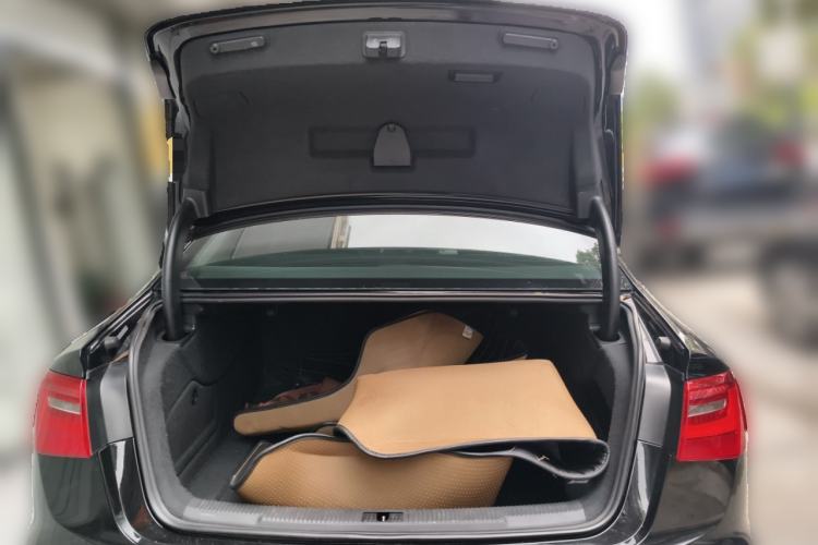 Used Audi A6L 2014 TFSI Comfort Model Trunk