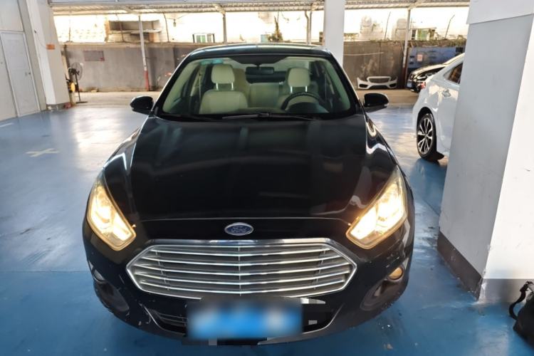 Used Ford Escort 2015 1.5L Manual Comfort Model Front