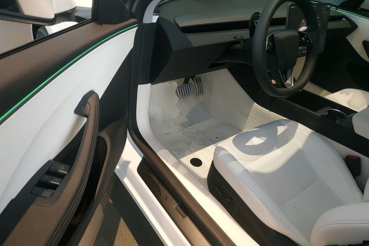 Used Tesla Model 3 2025 Model Long-Range Rear-Wheel-Drive Version Driver Seat