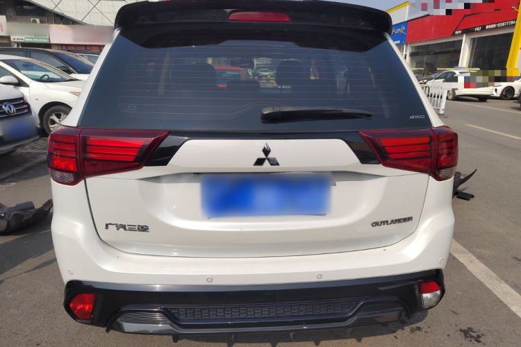 Used Mitsubishi Outlander 2021 2.4L 4x4 DynaDrive Edition 5 Seats

