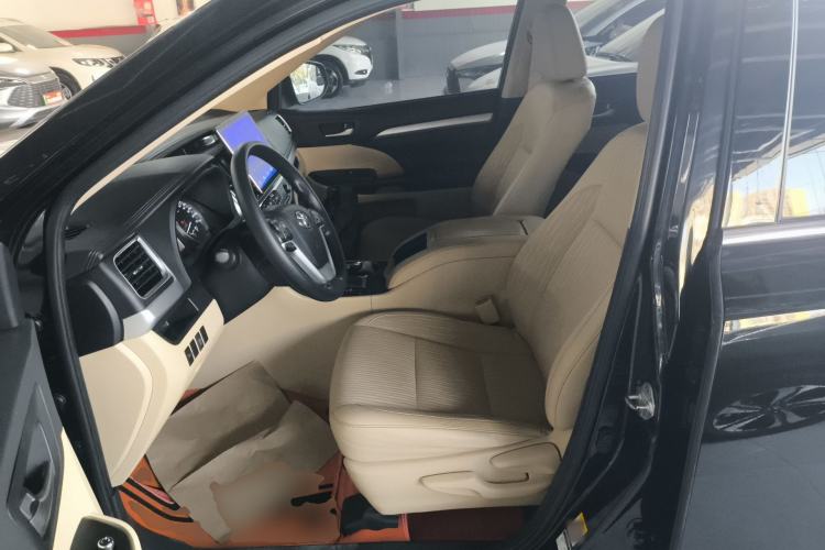 Used Toyota Highlander 2018 2.0T Four-Wheel Drive Elite Edition 7 Seats China VI Standard