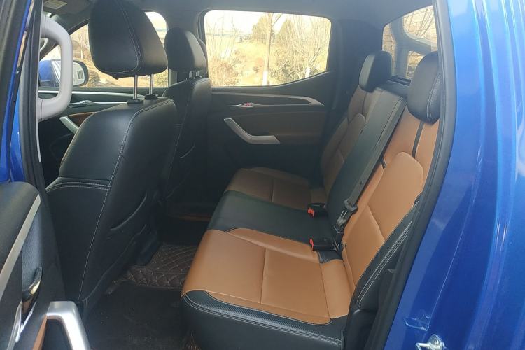 Used SAIC MAXUS T70 2021 2.0T Diesel Automatic 4x4 Elite Version with Long Bed and High Ground Clearance
