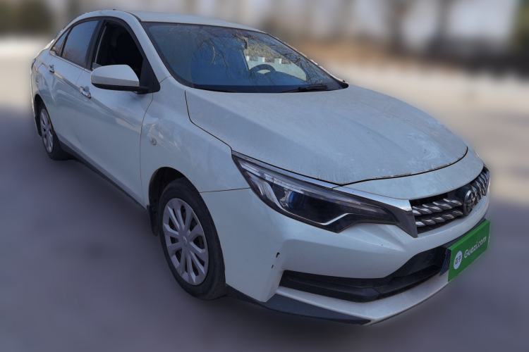 Used Venucia D60 2019 100 000 Glory 1.6L Entry Manual ChenShang Edition China VI
