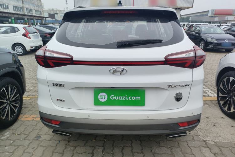 Used Hyundai Tucson 2019 280TGDi Dual-Clutch Two-Wheel Drive Fashion Edition China VI Standard Rear