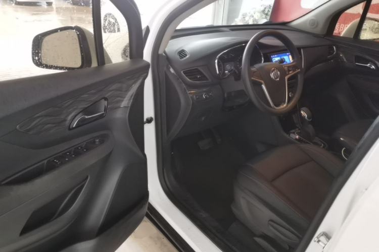 Used Buick Encore 2016 18T Automatic Two-Wheel Drive Urban Fashion Model
