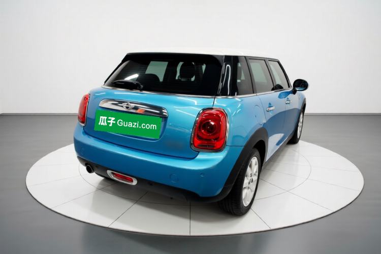 Used MINI 2015 1.5T COOPER Excitement Five-Door Edition Rear Right 45 Deg