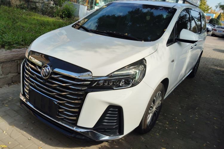 Used Buick GL8 2023 Facelifted Land Cruiser Executive Luxury Version