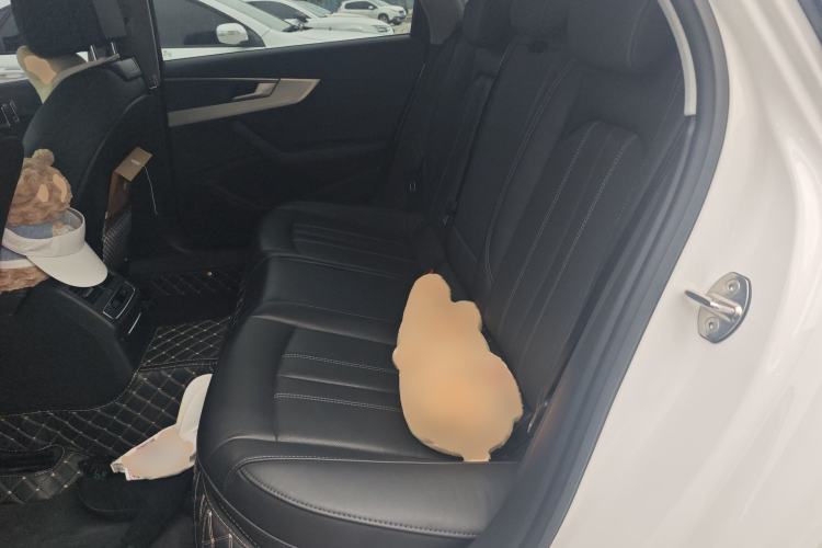 Used Audi A4L 2023 40 TFSI Luxury Dynamic Model Left Rear Seat