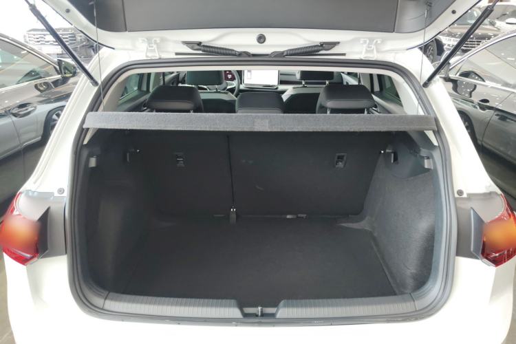 Used Volkswagen Golf 2025 300TSI Pro Trunk