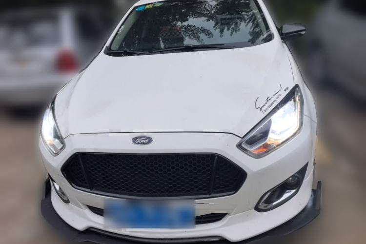 Used Ford Escort 2015 1.5L Manual Fashion Edition