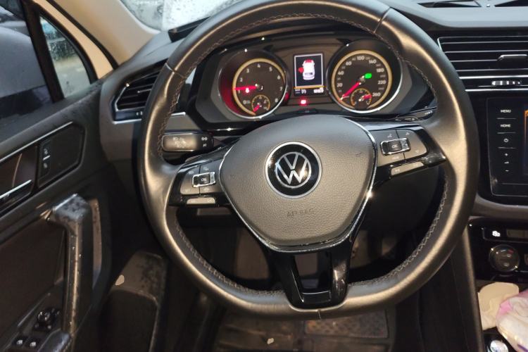 Used Volkswagen Tiguan L 2021 330TSI Automatic Two-Wheel Drive Smart Edition