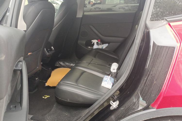 Used Tesla Model Y 2021 Long-Range All-Wheel-Drive Version
