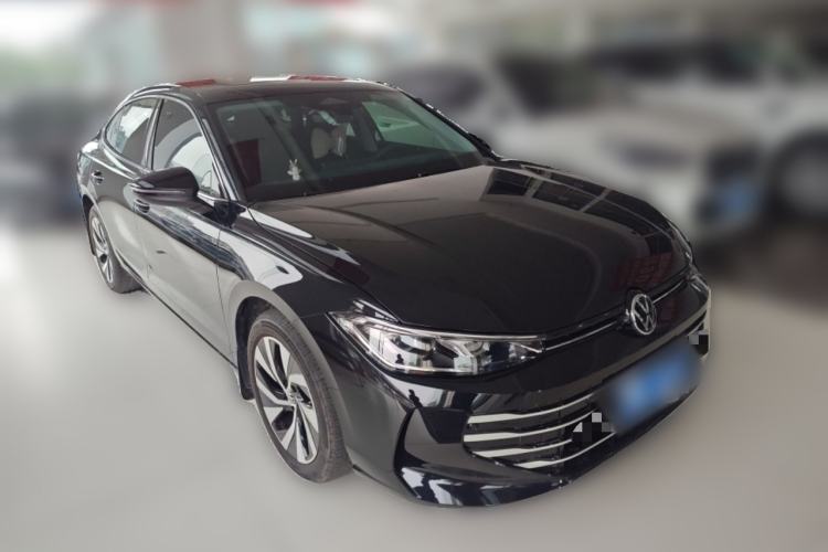 Used Volkswagen Passat 2025 Pro 380TSI Dragon Glory Edition Front Right 45 Deg