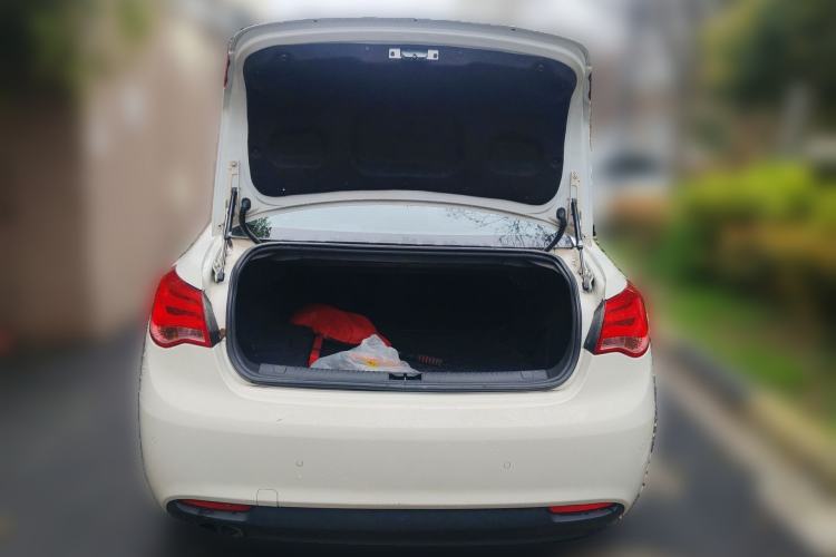 Used Roewe e550 2016 Deluxe Edition
