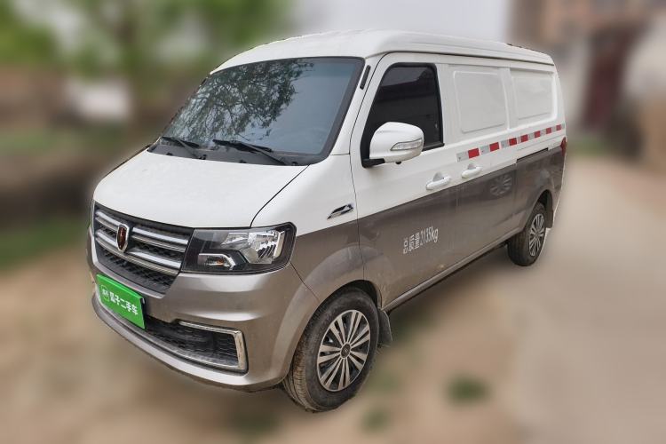 Used Jinbei Hiace X30 2024 1.5L Wealthy Van Model 2/5 Seats with Front-Mounted Air Conditioning