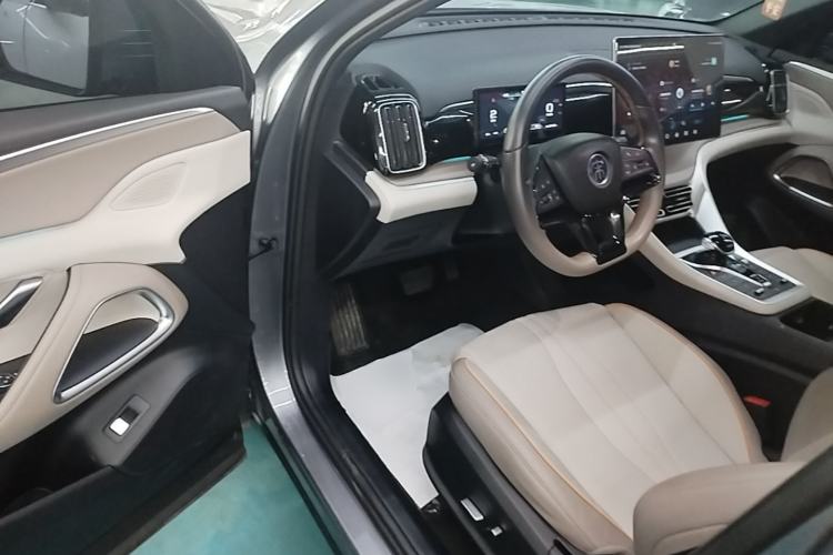 Used BYD Song Pro New Energy 2024 HONOR Edition DM-i 110KM Excellence Model Driver Seat