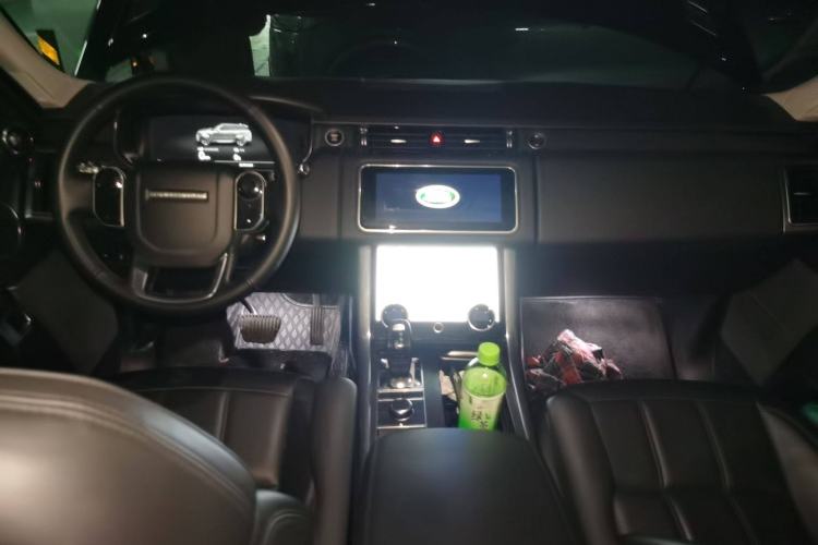 Used Land Rover Range SportNew Energy 2022 P400e SE Center Console